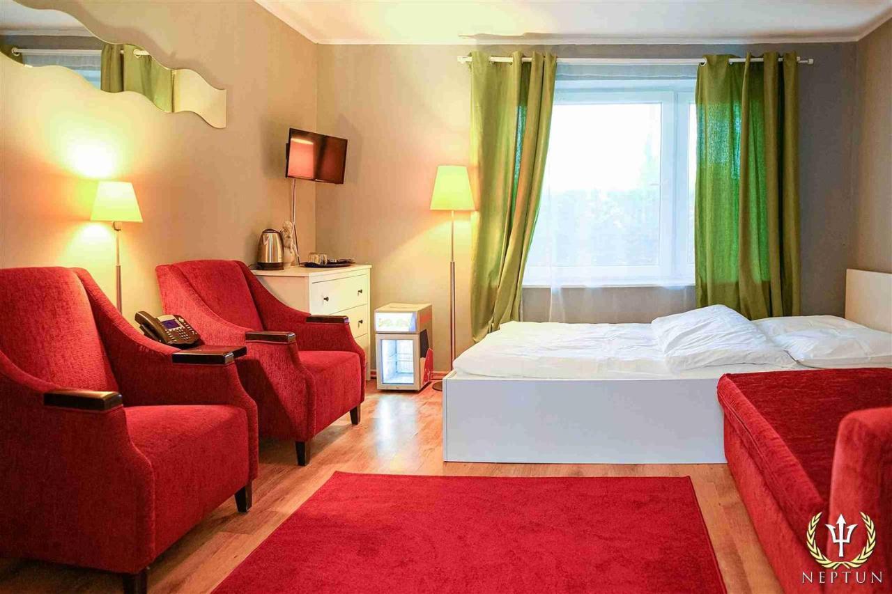 Hotel Neptun Ψ à Jastrzębia Góra Extérieur photo